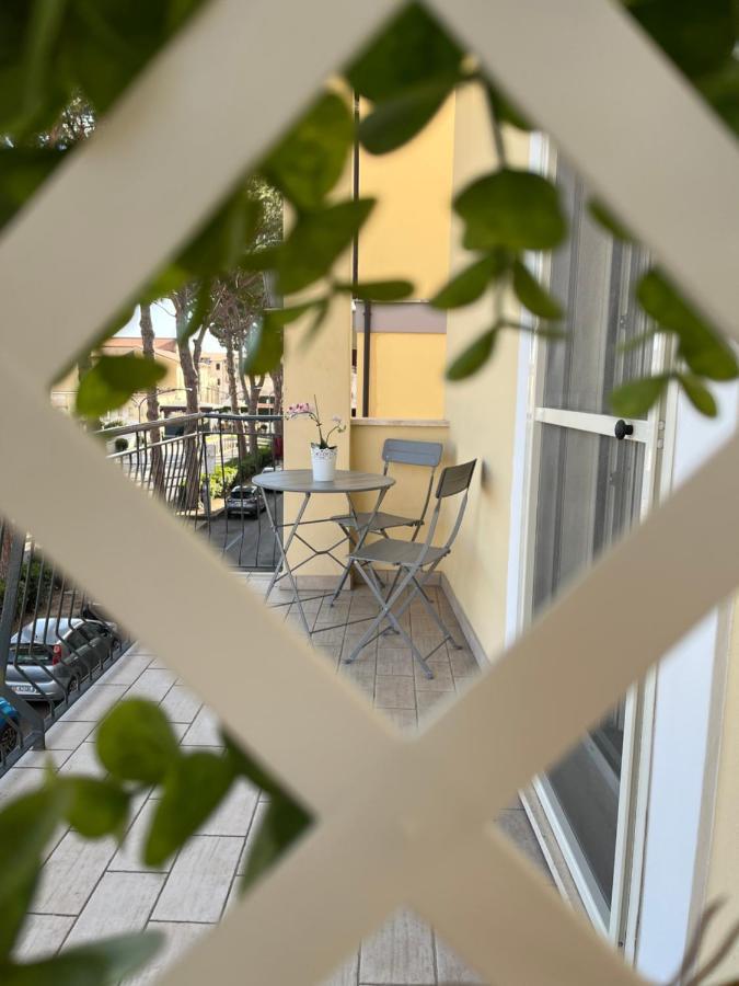 Bed&Breakfast Del Viaggiatore Fondi Ngoại thất bức ảnh